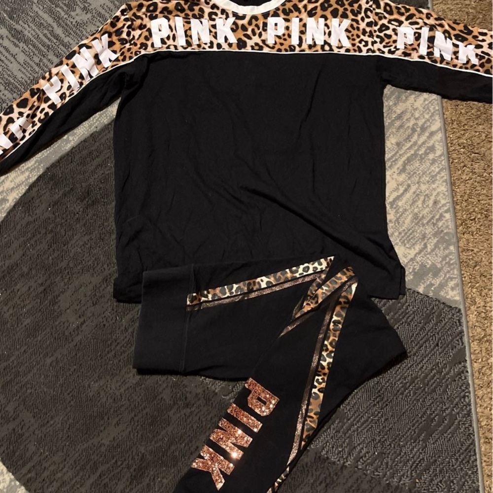 Vs pink Rare outfit medium cheetah